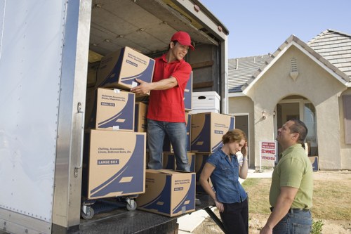 Commercial and household move transport service